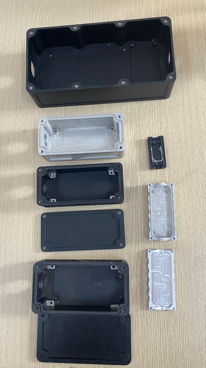 Gia Công Các Loại Vỏ Hộp Thiết Bị